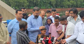 পানি বিক্রি করে বাবাকে হজে পাঠানোর স্বপ্ন দেখা সুজনের পাশে প্রধানমন্ত্রী